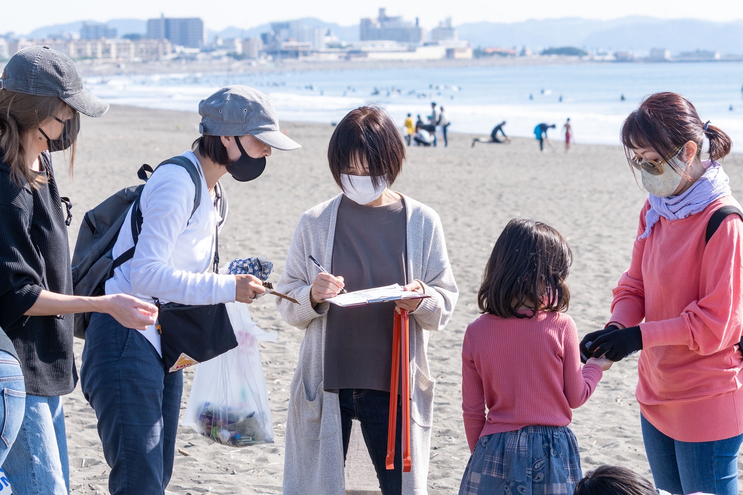 2022年2月13日(日)第74回調べるビーチクリーン@辻堂海岸